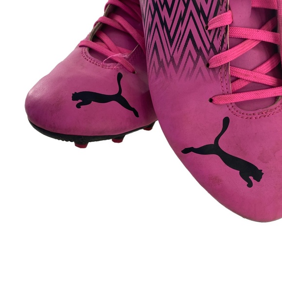 Puma Tacto Jr pink soccer cleats Big Kid Size 6 EU 38 Barbiecore Barbie youth - Picture 2 of 16